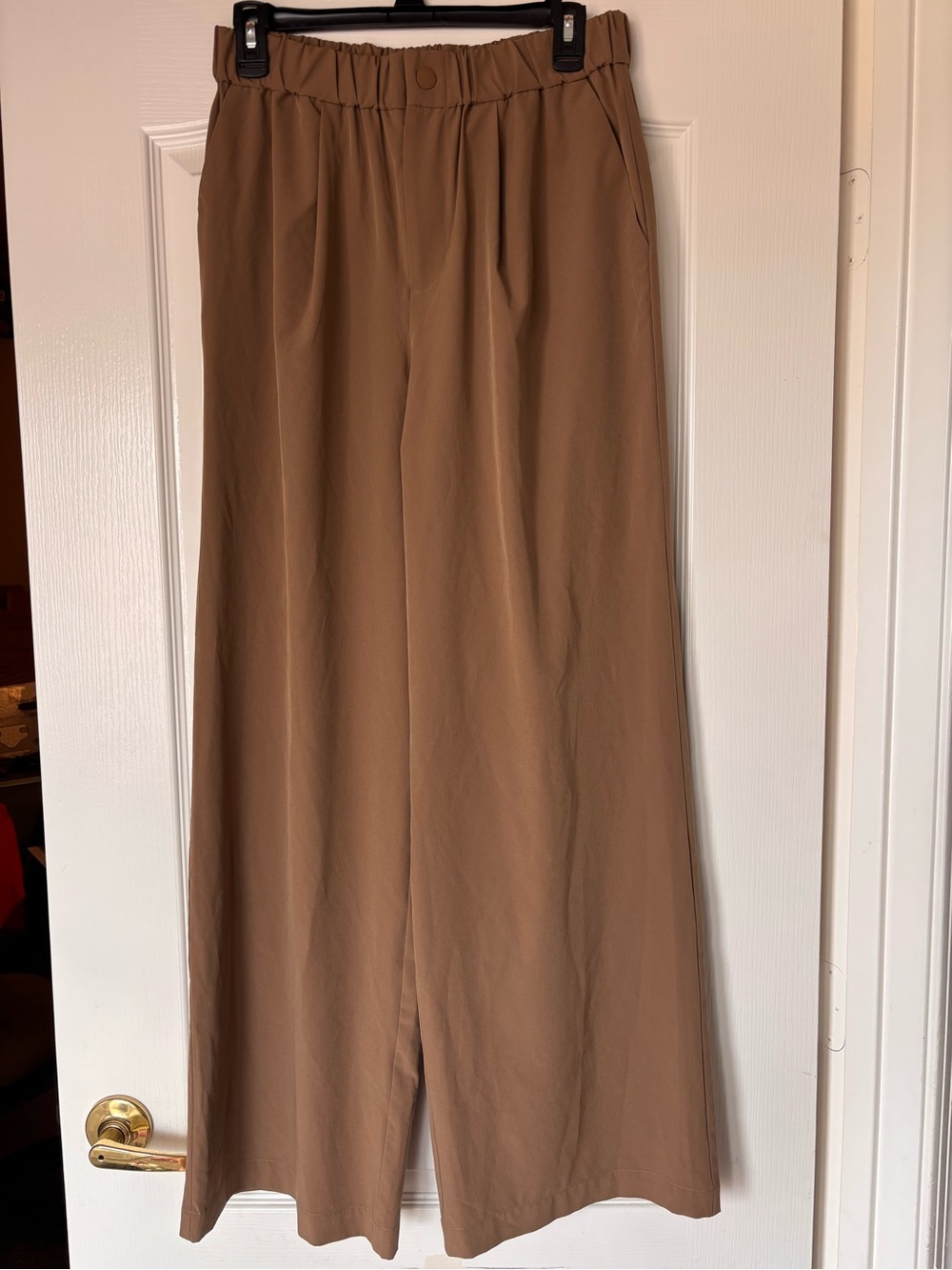 Varley Kayson Wide leg Pant Trousers Camel soft flex material Medium - Picture 2 of 11